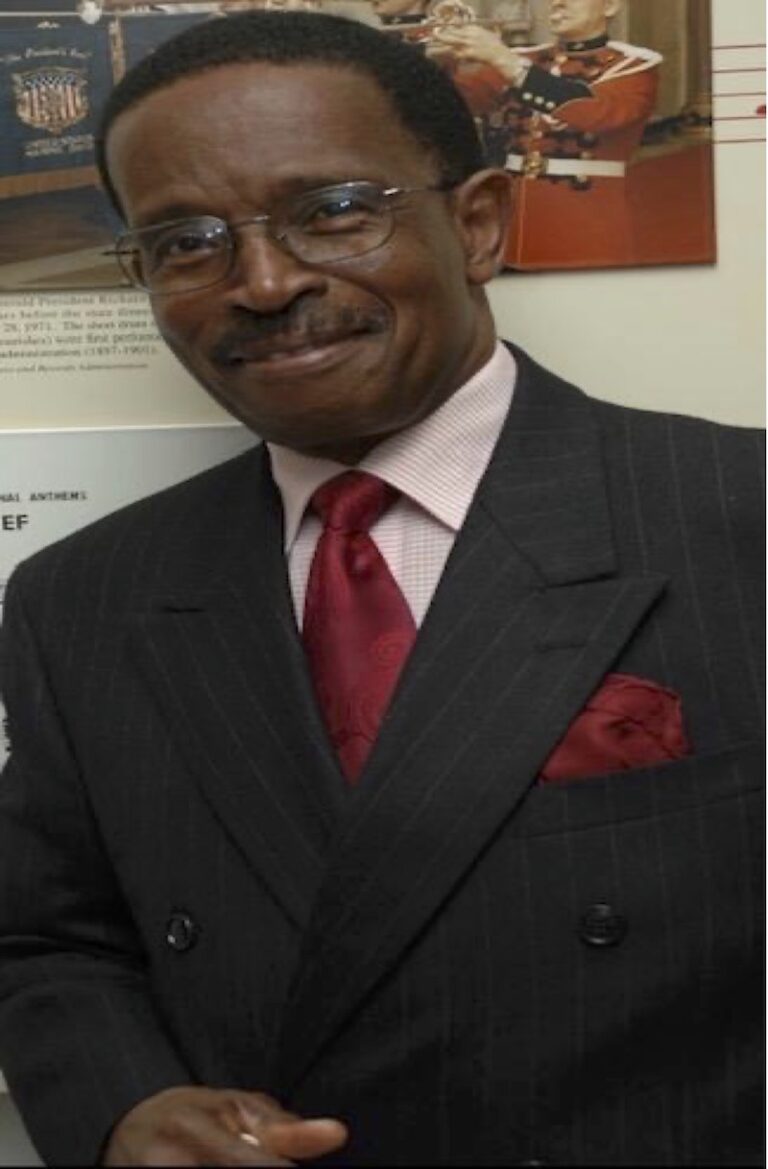 Aloysius_Hoff_farrah