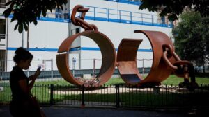 France_slavey_monument1